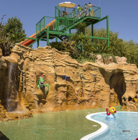 Camping Amfora - L\'espace aquatique - Espace de jeux aqualudiques