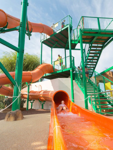 Camping Amfora - Espacio acuático -  Llegada de los toboganes  