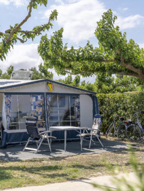 Camping Amfora - Hébergements - Emplacement de 90m² et plus