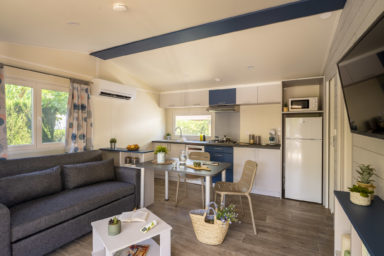 Camping Amfora - Hébergements - Intérieur de mobilhome premium