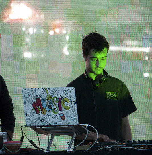 Camping Amfora - Avonden en voorstellingen - DJ-avond